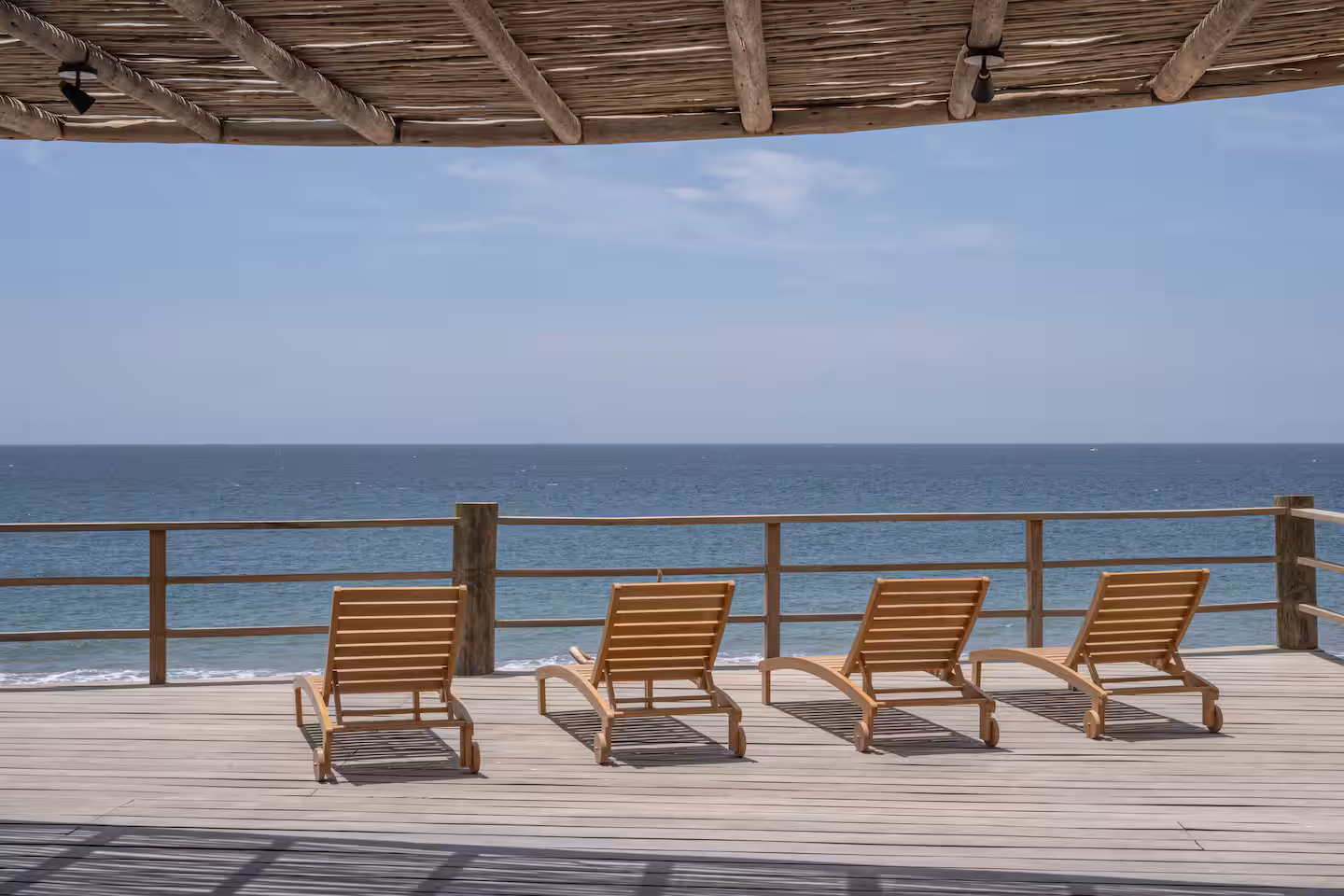 Balcón con vista al mar